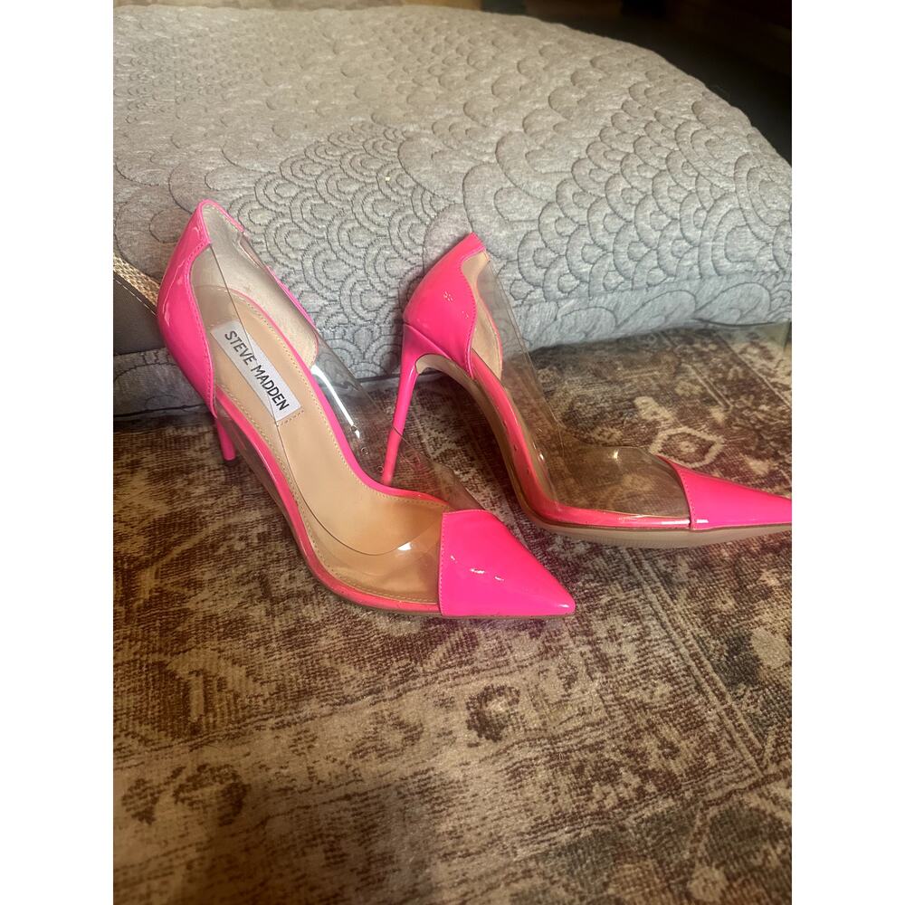 Pink Steve Madden Pump